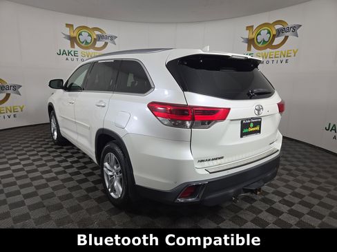 Used 2017 Toyota Highlander Limited Platinum image 7