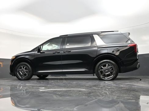 Used 2025 Kia Carnival SX image 22