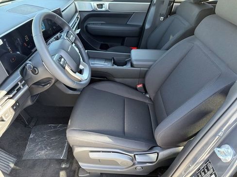 New 2026 Hyundai Santa Fe SE image 9