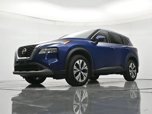 Certified 2021 Nissan Rogue SV w/ Premium Package AWD/4WD image 37