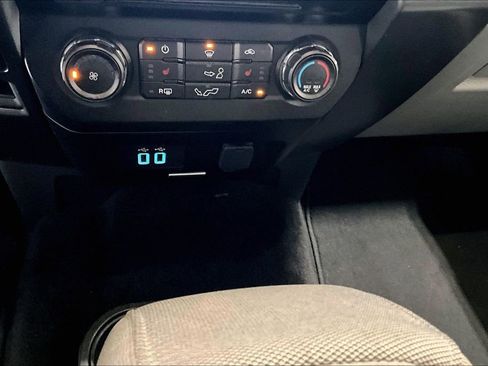 Used 2018 Ford F150 XLT w/ Equipment Group 302A Luxury image 16