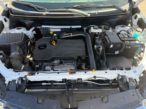 Used 2024 Chevrolet Equinox LT image 42