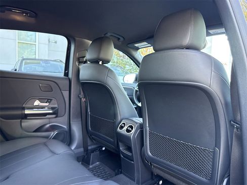 Certified 2025 Mercedes-Benz GLA 250 image 18