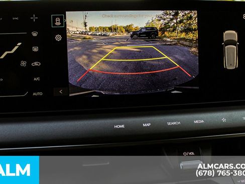 Used 2024 Kia EV9 Wind image 37