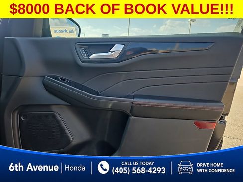 Used 2025 Ford Escape ST-Line AWD/4WD image 16