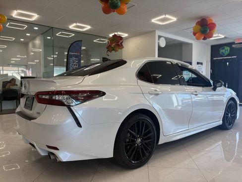 Used 2021 Toyota Camry XSE image 12