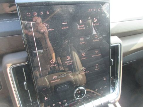 New 2026 GMC Yukon Denali Ultimate AWD/4WD image 19