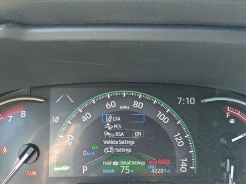 Used 2023 Toyota RAV4 LE AWD/4WD image 9