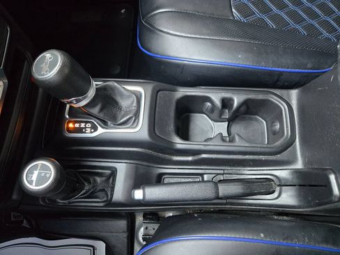 Used 2019 Jeep Wrangler Sport AWD/4WD image 29