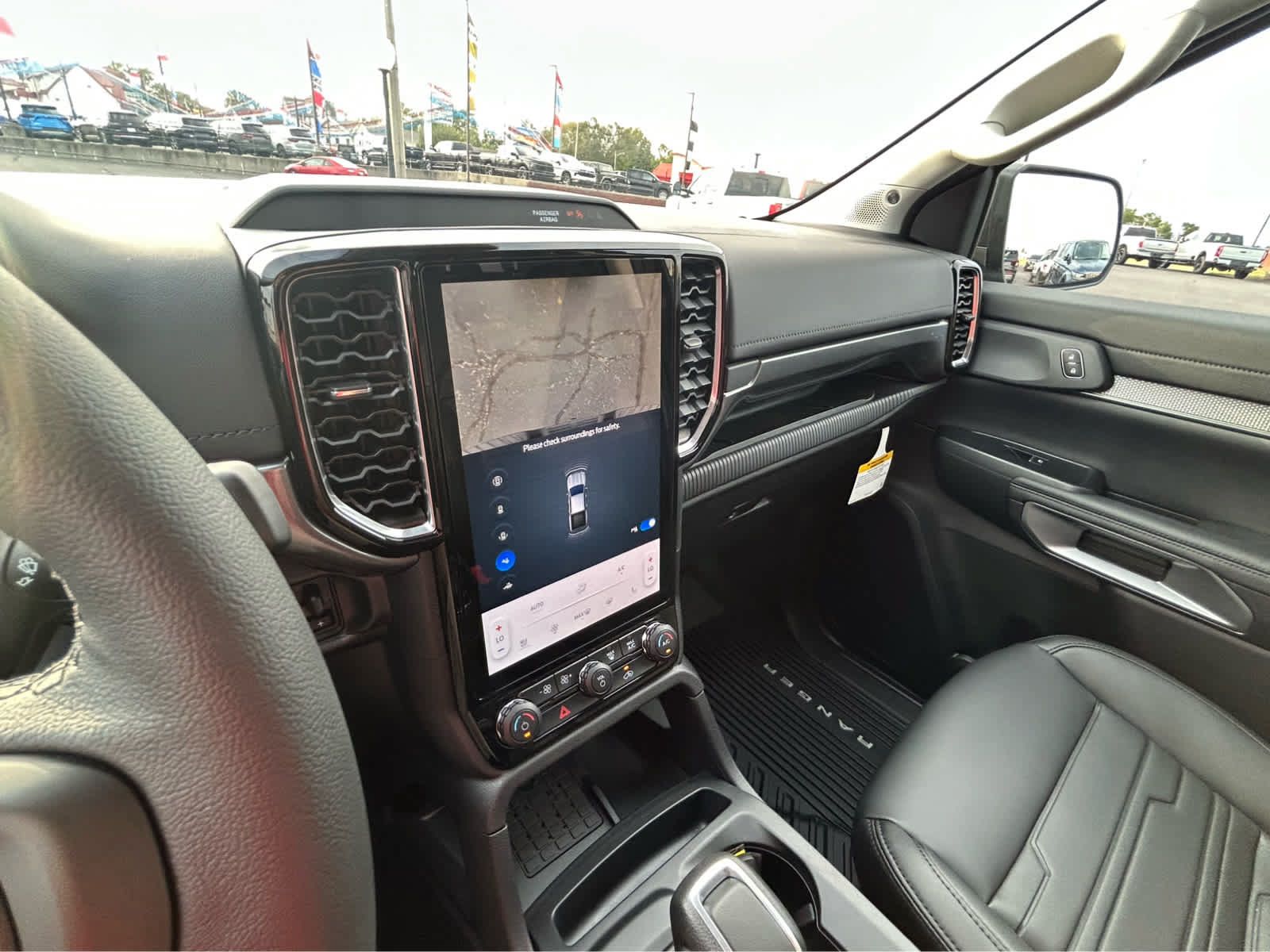 New 2026 Ford Ranger Lariat w/ Black Appearance Package AWD/4WD image 27