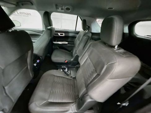Used 2021 Ford Explorer XLT w/ Class III Trailer Tow Package AWD/4WD image 23