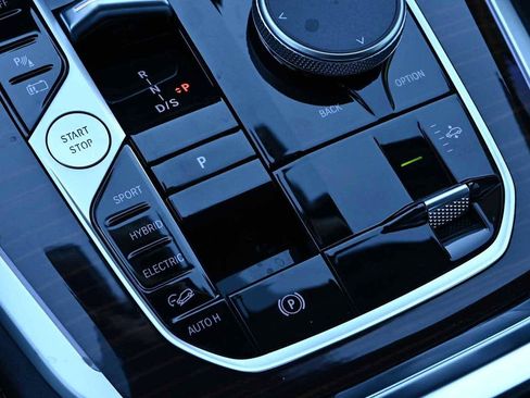 New 2026 BMW X5 xDrive50e w/ Premium Package image 16