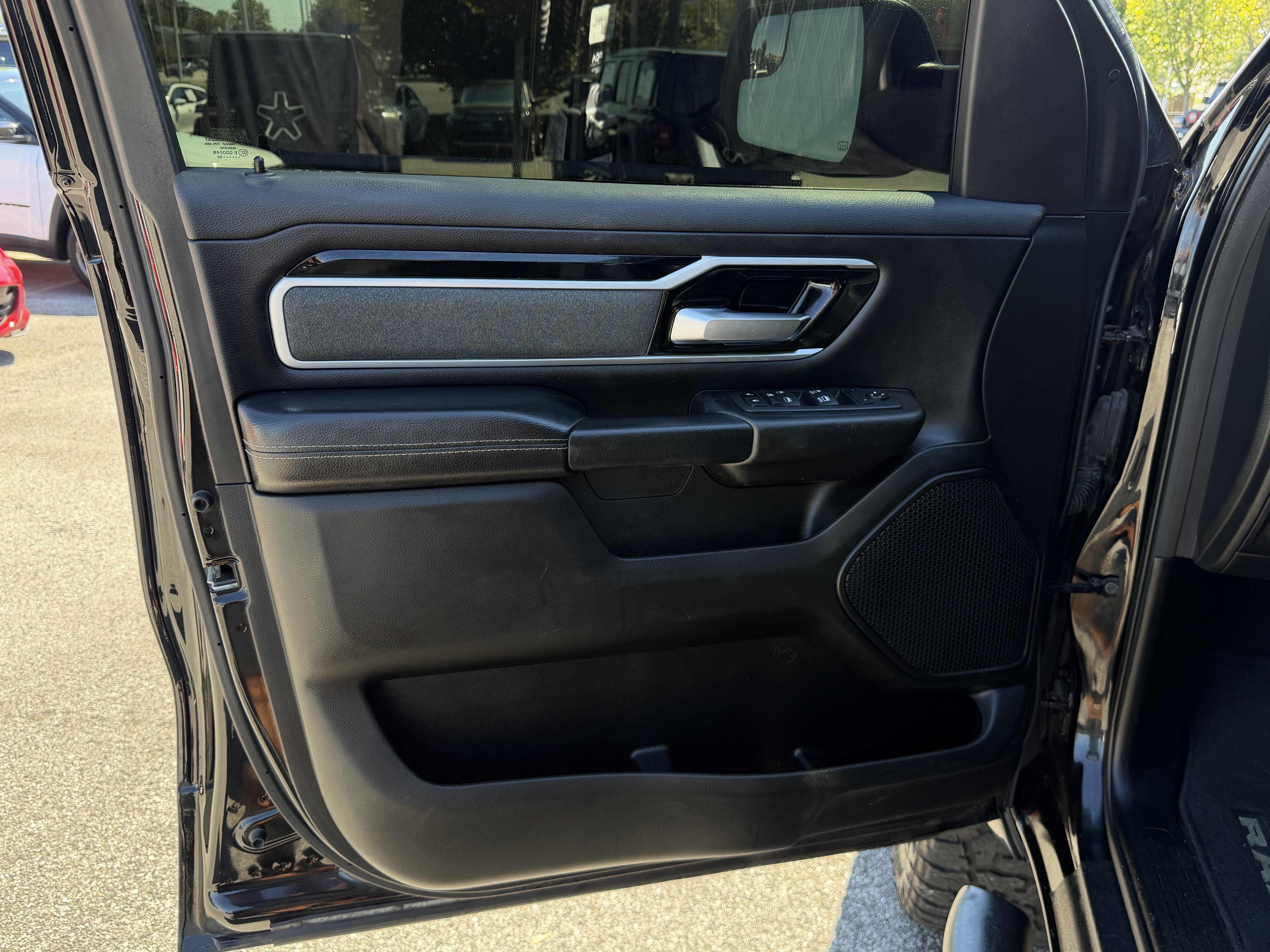 Used 2022 RAM 1500 Big Horn AWD/4WD image 14