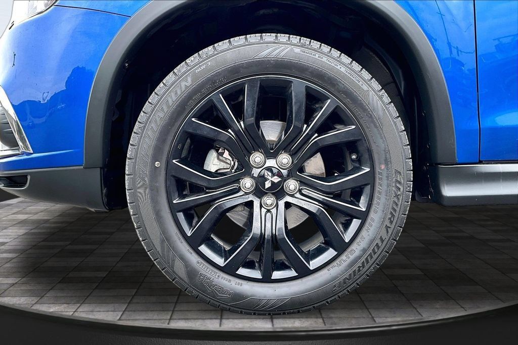 Used 2018 Mitsubishi Outlander Sport LE AWD/4WD image 9