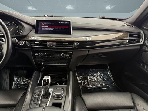 Used 2019 BMW X6 sDrive35i RWD image 16
