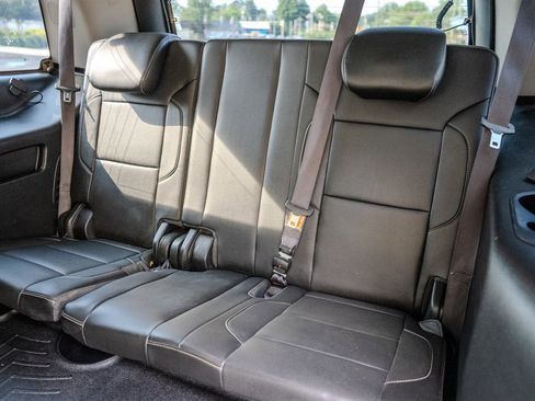 Used 2015 Chevrolet Tahoe LTZ RWD image 31