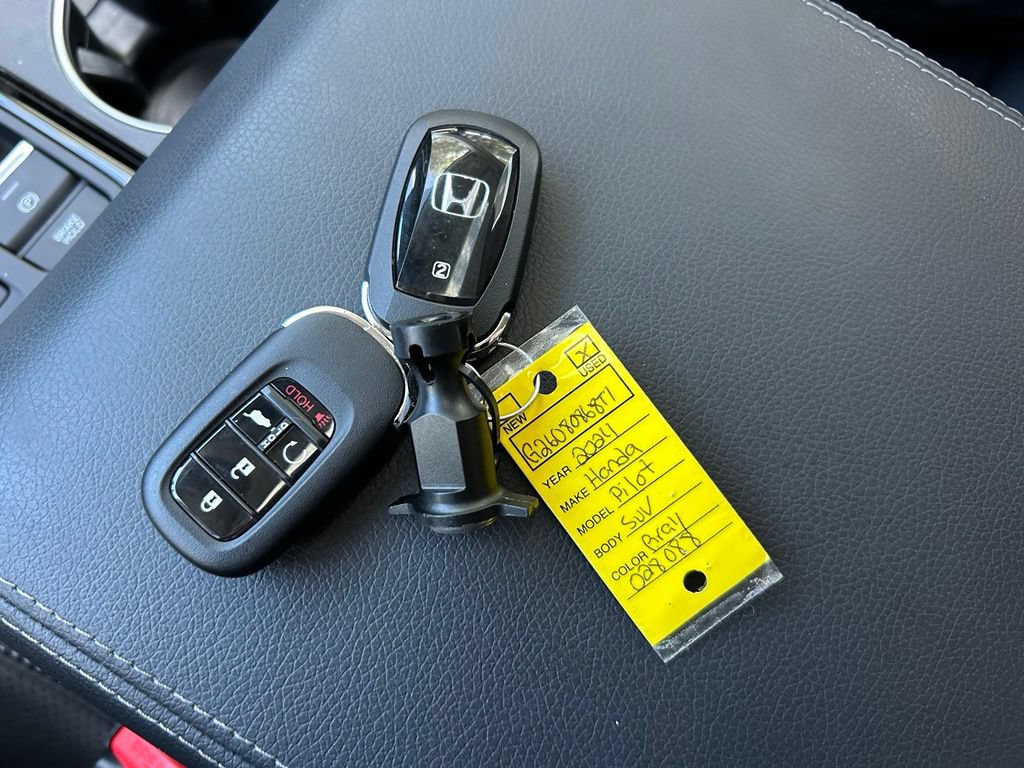 Used 2024 Honda Pilot Elite image 40