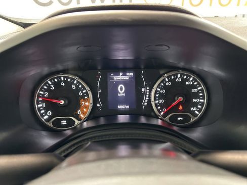 Used 2016 Jeep Renegade Latitude w/ Cold Weather Group image 28