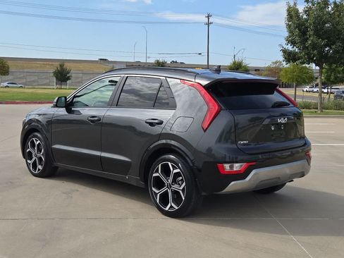 Certified 2024 Kia Niro EX Touring FWD image 4