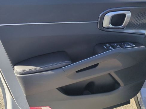New 2026 Kia Sorento S image 21