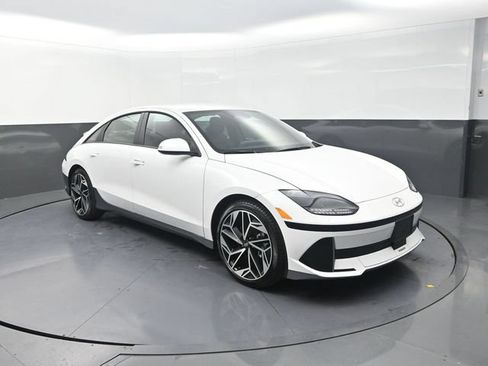 New 2025 Hyundai Ioniq 6 SEL AWD/4WD image 2