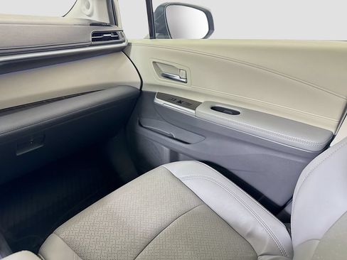 Used 2024 Toyota Sienna Limited AWD/4WD image 24