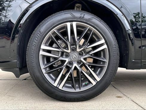 Certified 2025 Acura MDX SH-AWD w/ Advance Package image 11