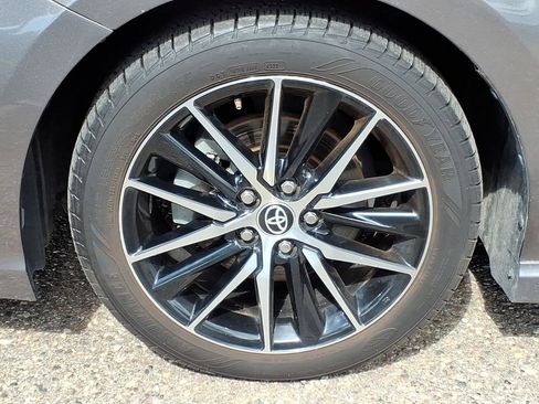 Used 2022 Toyota Camry SE FWD image 9