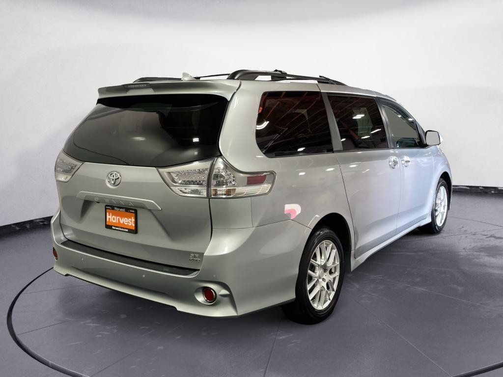 Used 2019 Toyota Sienna SE w/ SE Preferred Package AWD/4WD image 12