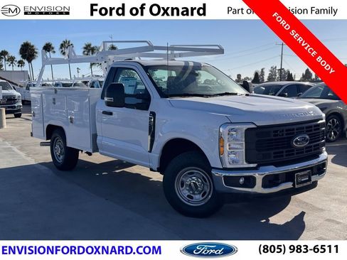 New 2025 Ford F250 XL w/ XL Chrome Package image 1