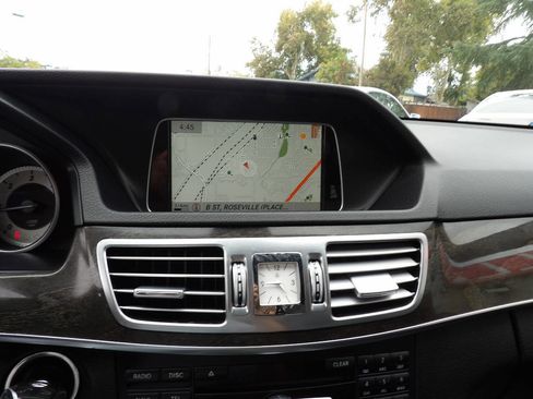 Used 2015 Mercedes-Benz E 250 E 250 BlueTEC 4dr Sedan image 7