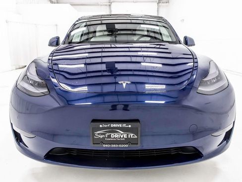 Used 2021 Tesla Model Y Long Range AWD/4WD image 9