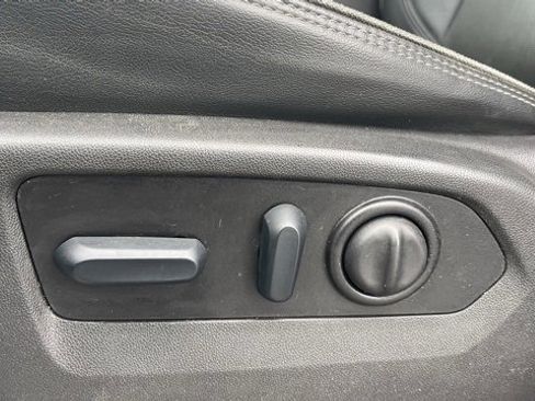 Used 2023 Chevrolet Silverado 3500 High Country image 12