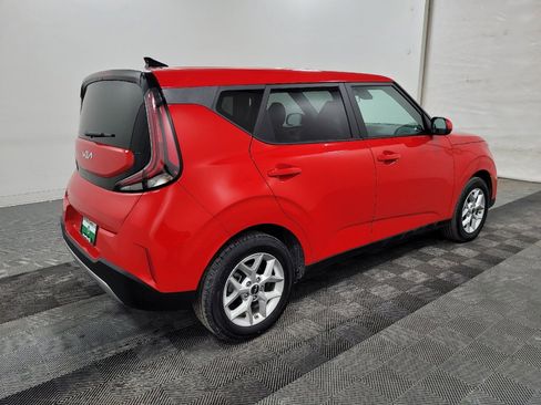 Used 2025 Kia Soul LX w/ LX Technology Package image 10