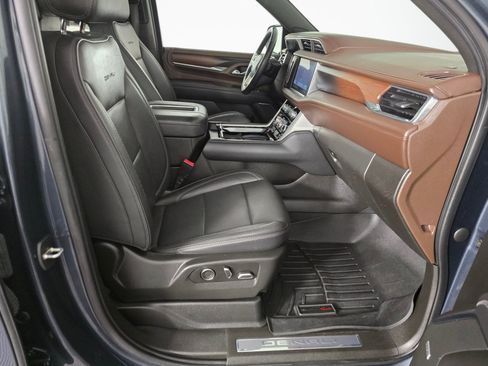 Used 2021 GMC Yukon Denali w/ Denali Ultimate Package AWD/4WD image 47