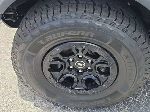 Used 2024 Ford Bronco Wildtrak image 7