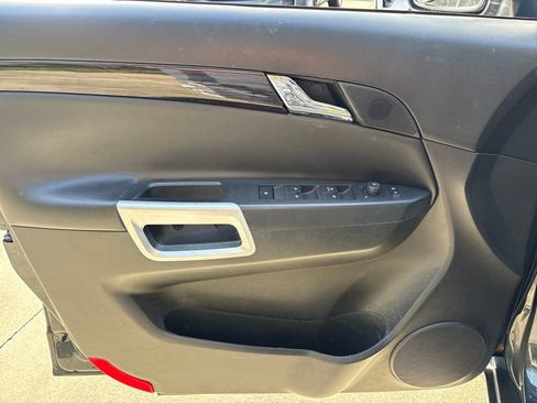 Used 2015 Chevrolet Captiva Sport LTZ image 16