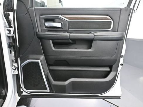 Used 2022 RAM 2500 Laramie AWD/4WD image 44