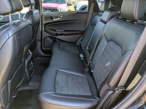 Certified 2024 Ford Edge ST-Line image 17