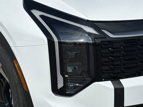 New 2026 Kia Sportage EX FWD image 33