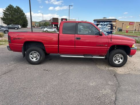 Used 1997 Dodge Ram 1500 Truck 4x4 Club Cab image 2