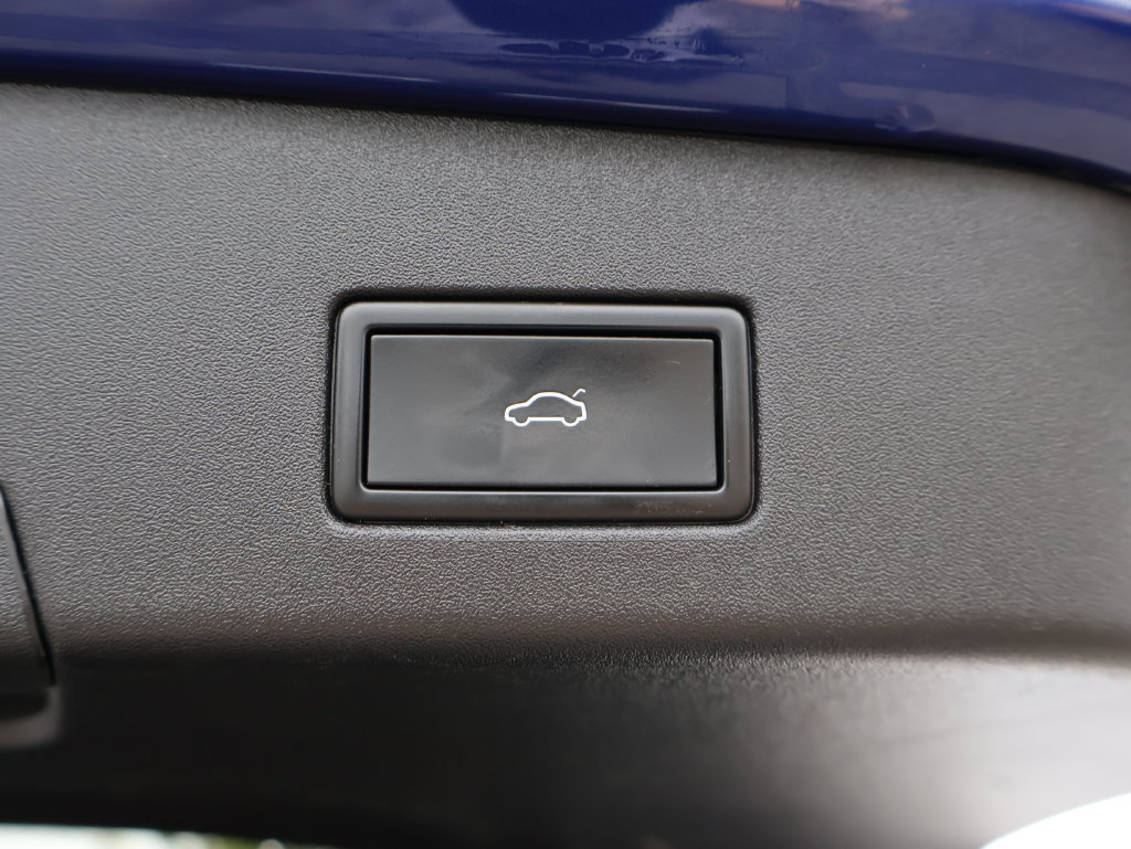 Used 2021 Volkswagen ID.4 1st Edition RWD image 9