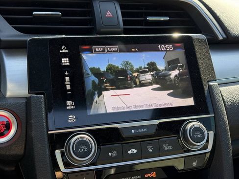 Used 2017 Honda Civic Touring image 18