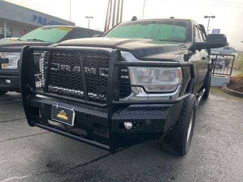 Used 2020 RAM 2500 Big Horn w/ Towing Technology Group image 3