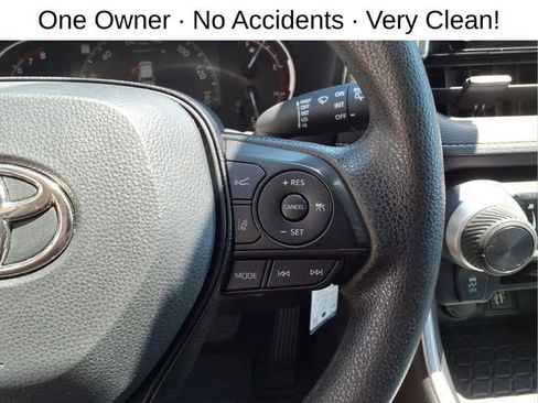 Used 2023 Toyota RAV4 LE AWD/4WD image 17