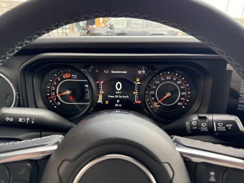 New 2026 Jeep Wrangler Unlimited Sahara AWD/4WD image 11