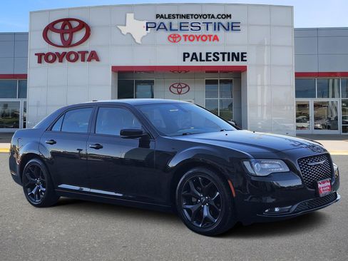 Used 2023 Chrysler 300 S image 1