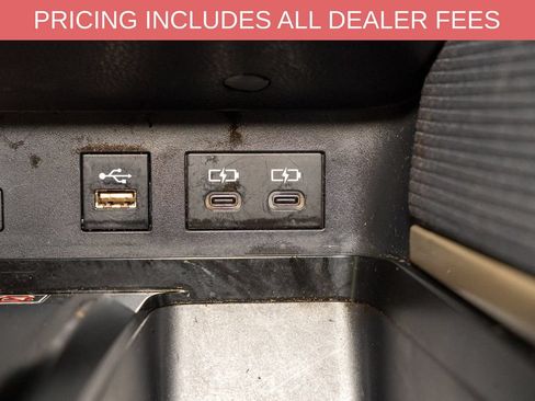 Used 2025 Toyota Camry SE FWD image 14