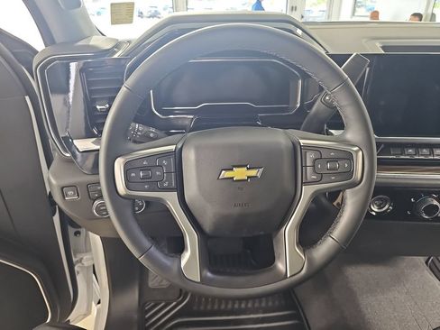 Certified 2024 Chevrolet Silverado 1500 LT AWD/4WD image 22