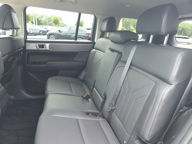 Certified 2025 Hyundai Santa Fe SEL FWD image 7